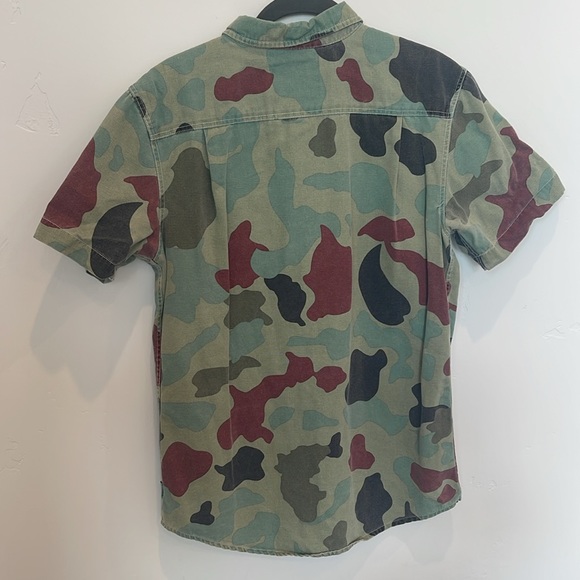 Modern Amusement Men’s Size Small Camouflage Short Sleeve Button Up Cotton Shirt - Picture 5 of 5